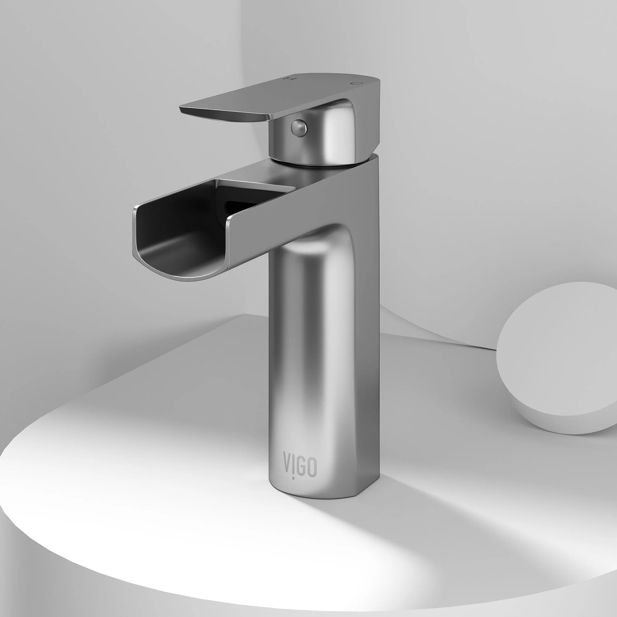 Amada Single Hole Bathroom Faucet - Image 3