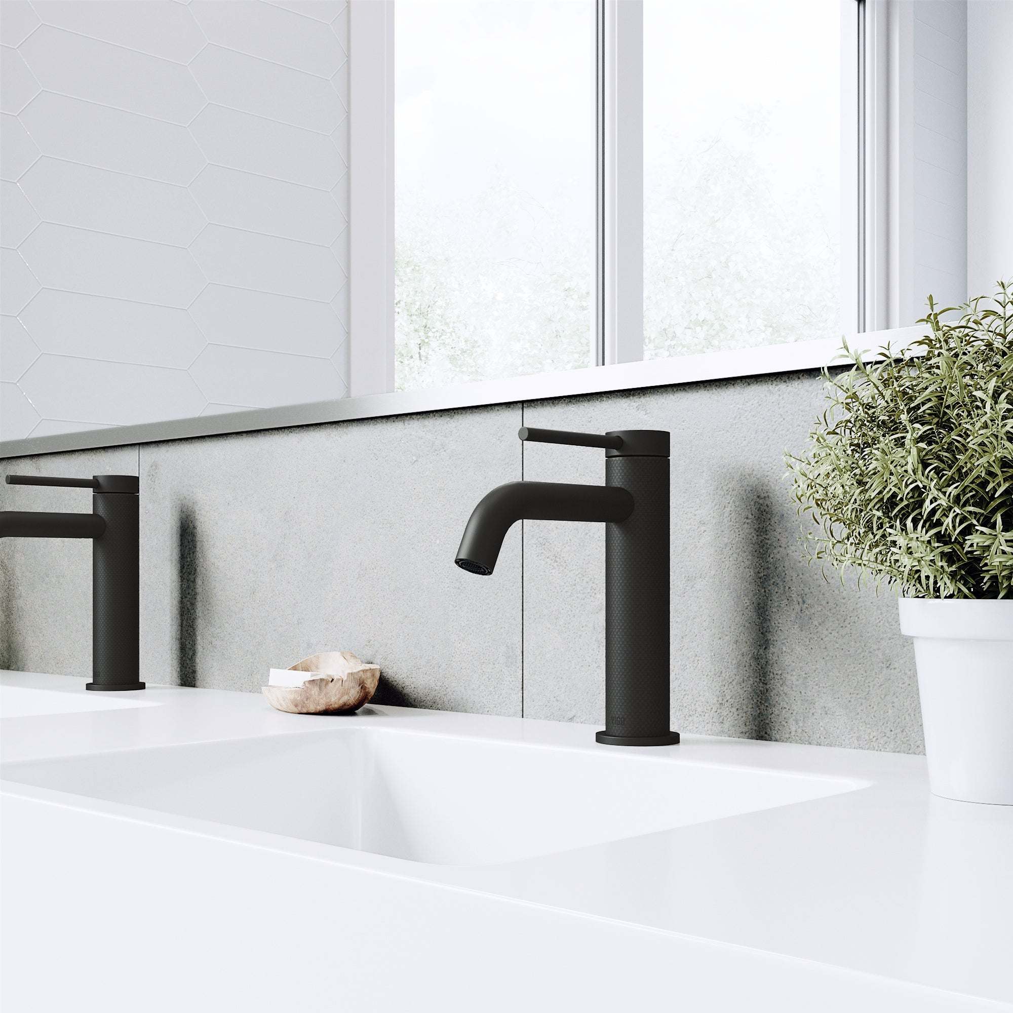 Madison Single Hole Bathroom Faucet - Image 26