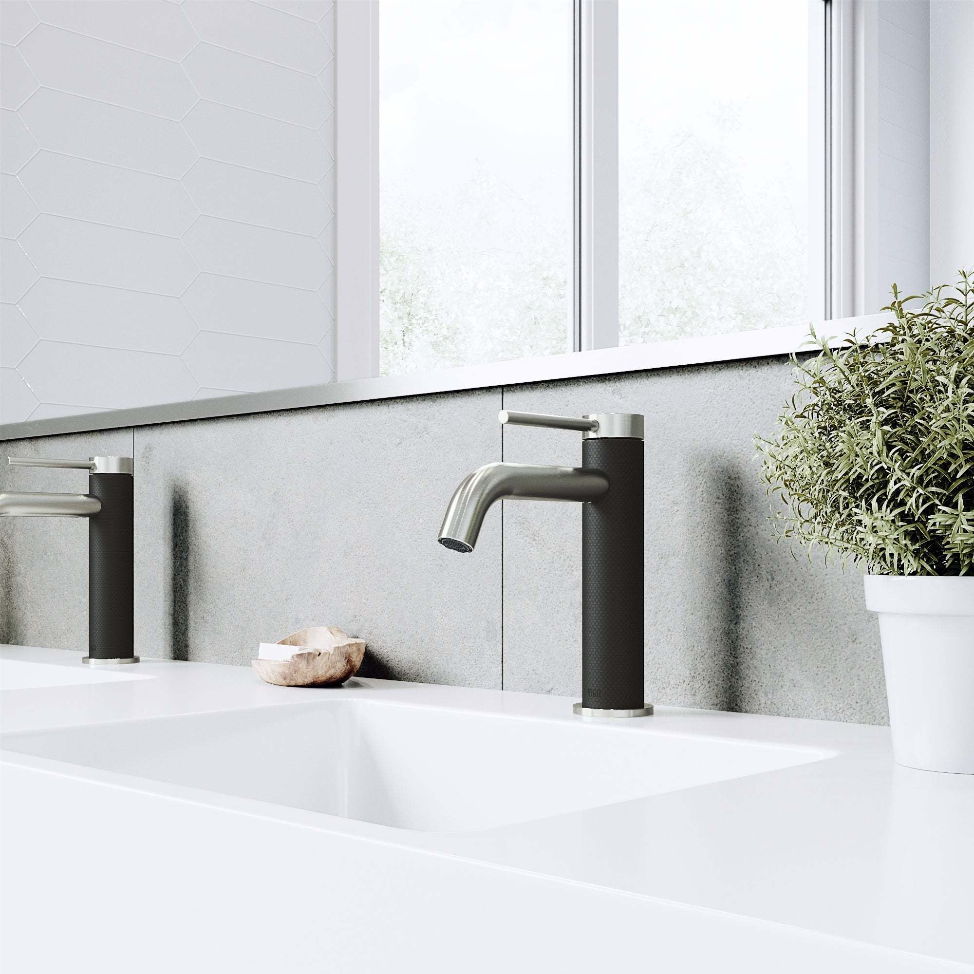 Madison Single Hole Bathroom Faucet - Image 8