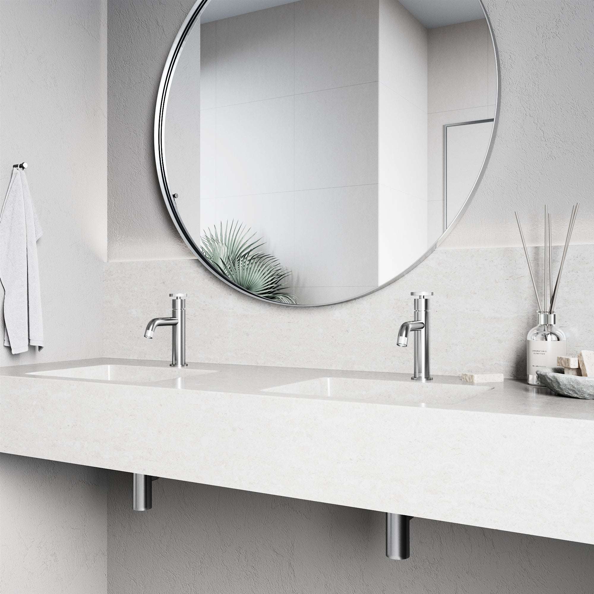 Cass Single Hole Bathroom Faucet with Smooth Lever Handle - Image 3