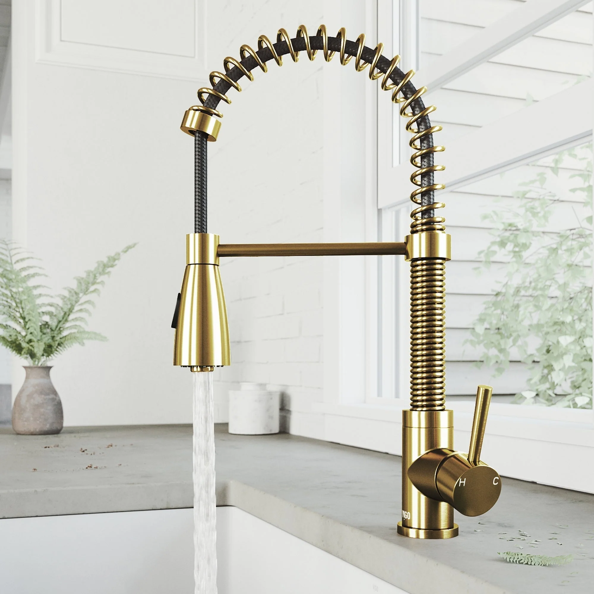 Brant Pull‑Down Spray Kitchen Faucet - Image 5