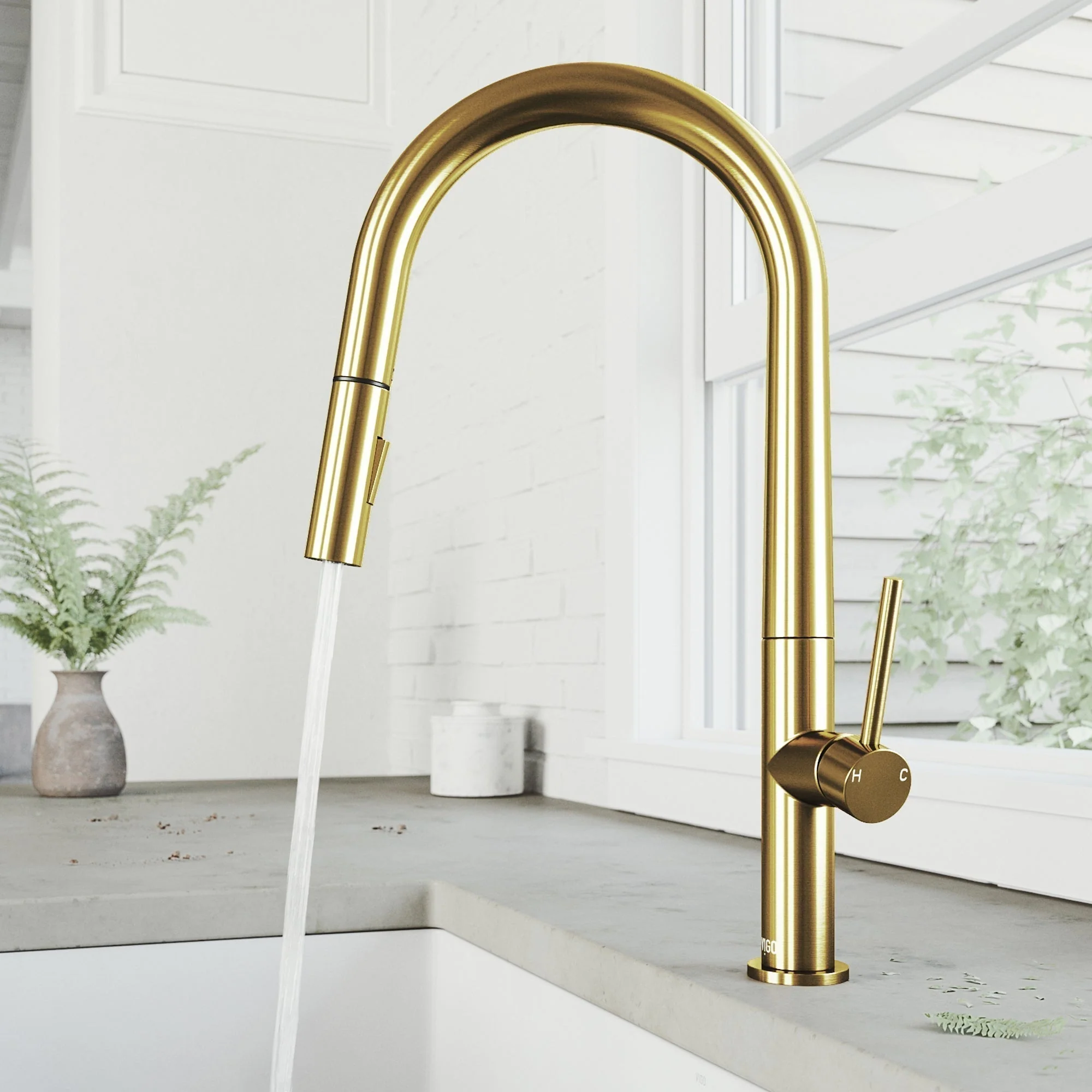 Greenwich Pull-Down Spray Kitchen Faucet - Image 41