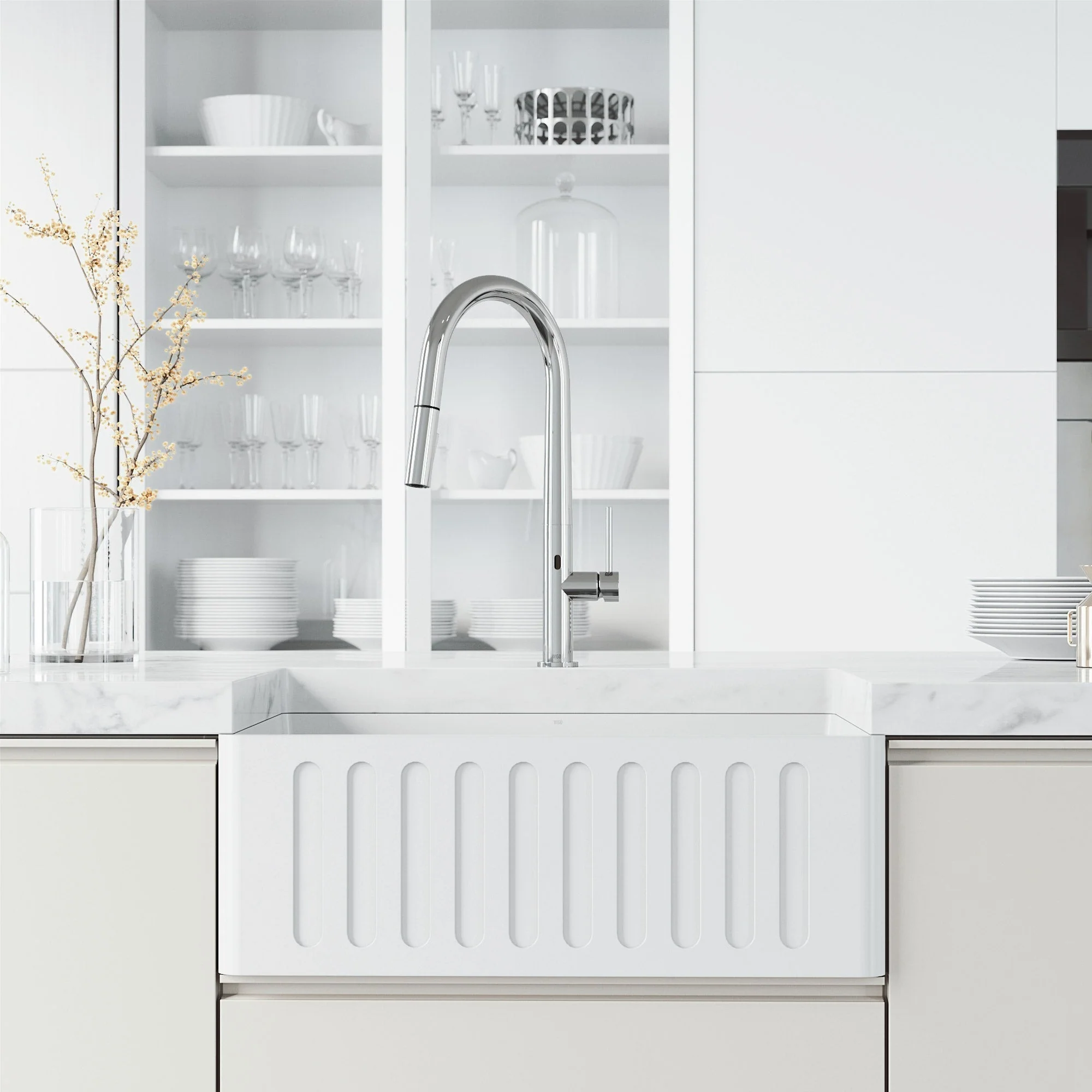 Greenwich Touchless Pull-Down Kitchen Faucet - Image 3