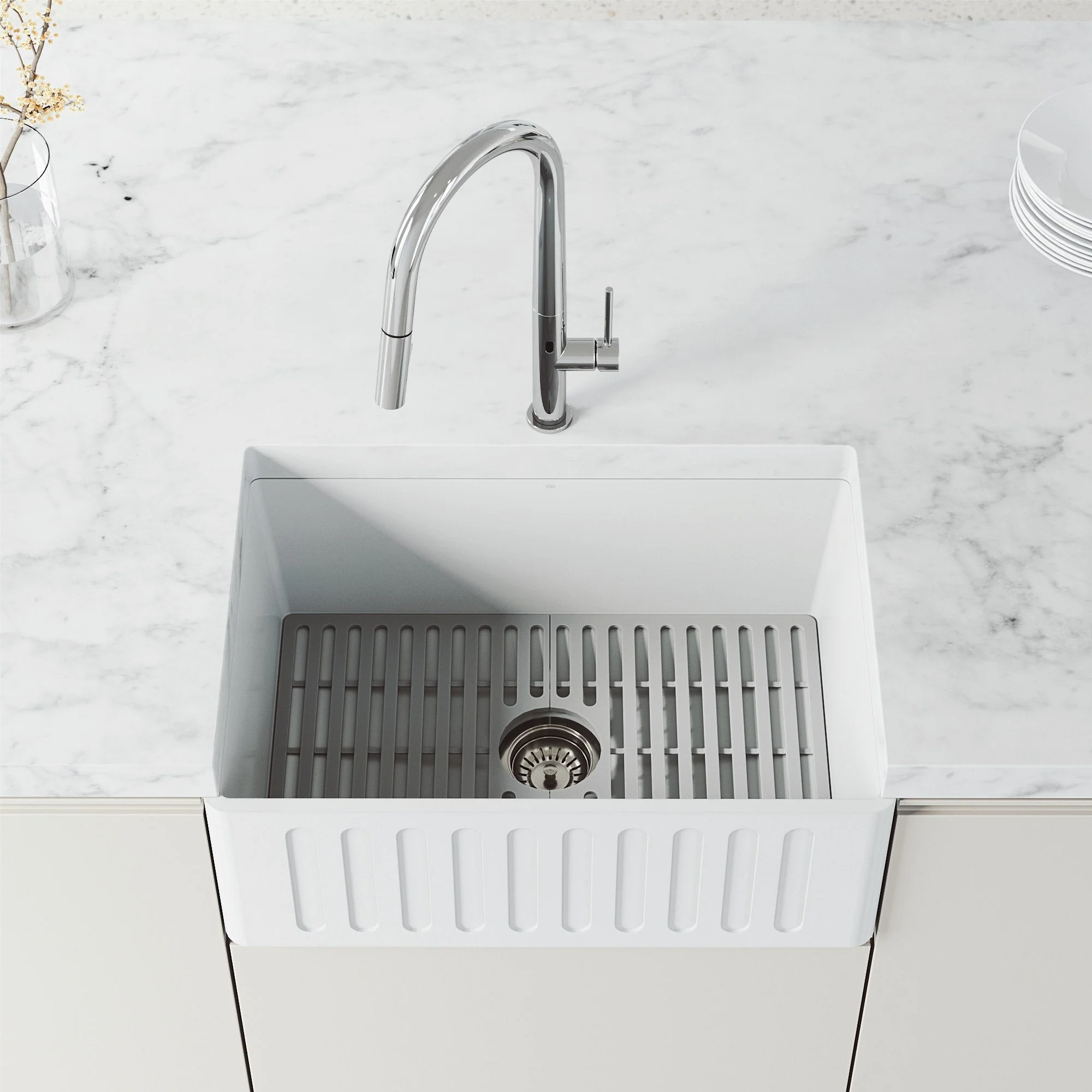 Greenwich Touchless Pull-Down Kitchen Faucet - Image 4