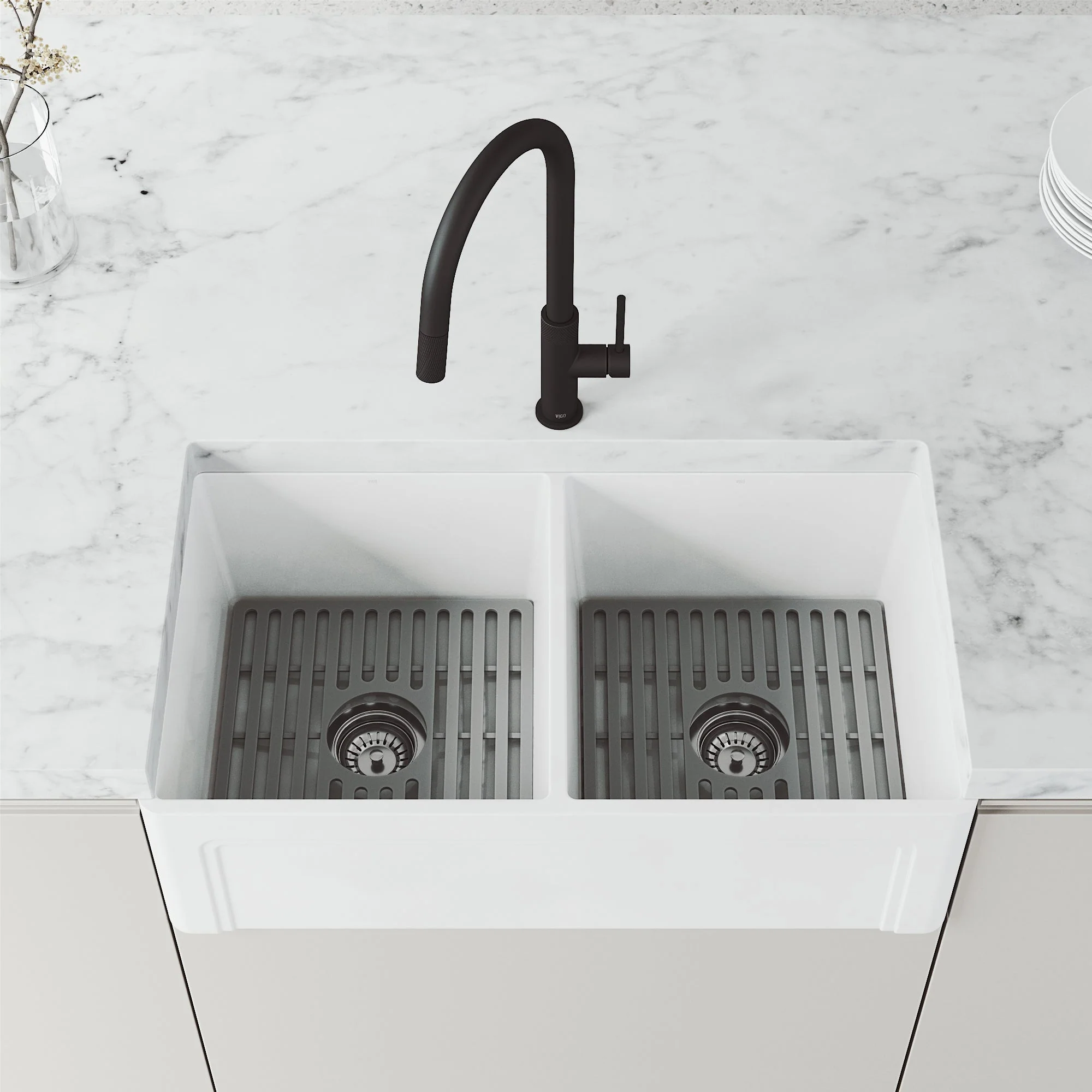 Bristol Pull-Down Spray Kitchen Faucet - Image 13