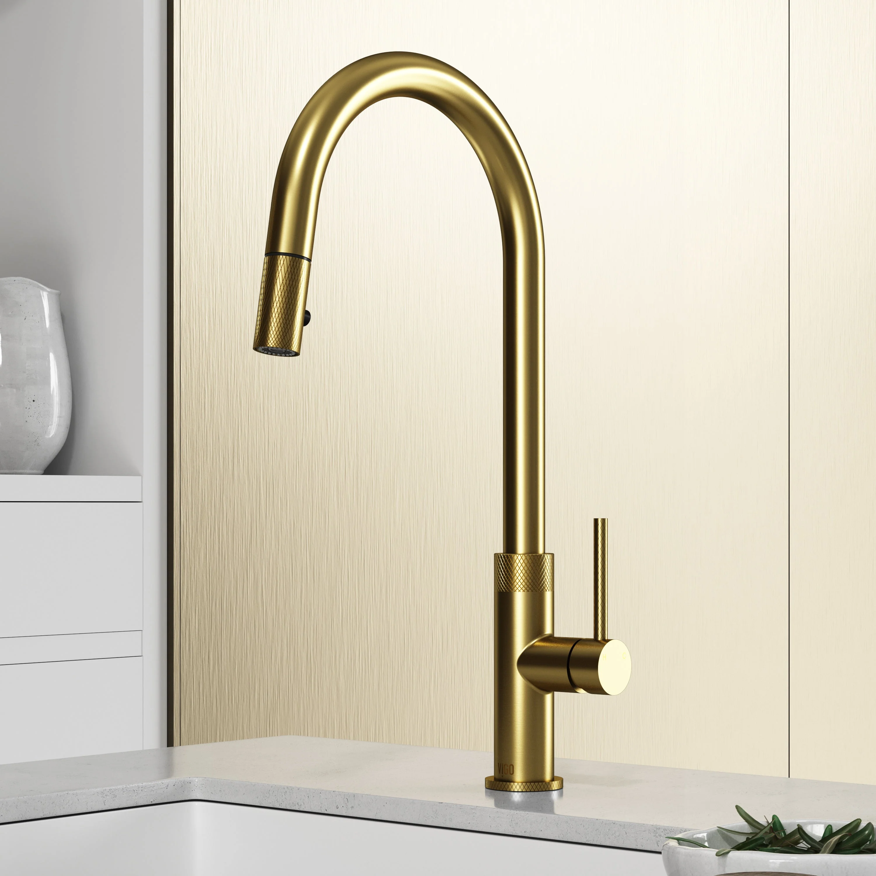 Bristol Pull-Down Spray Kitchen Faucet - Image 15