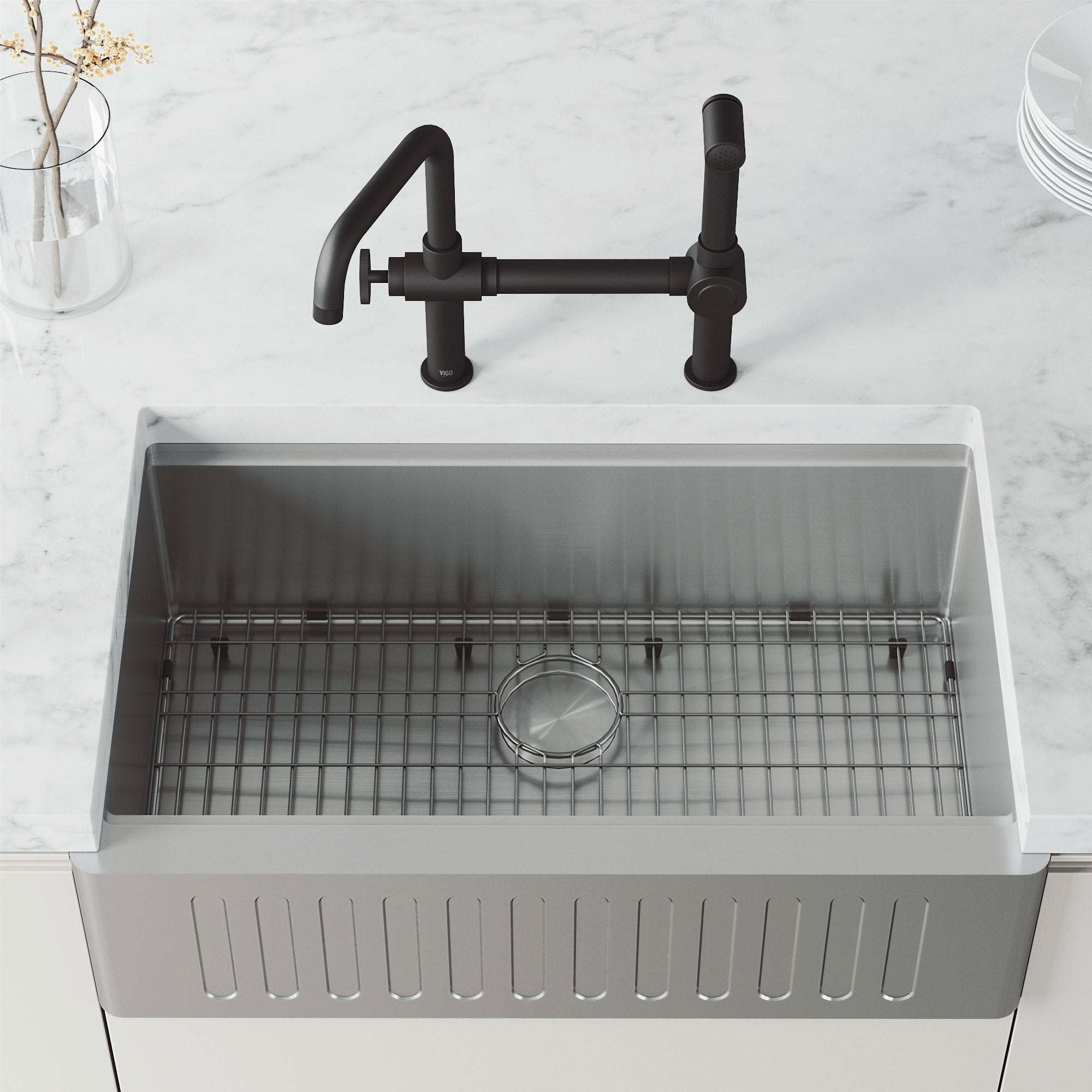 Cass Kitchen Faucet With Sprayer - Image 32