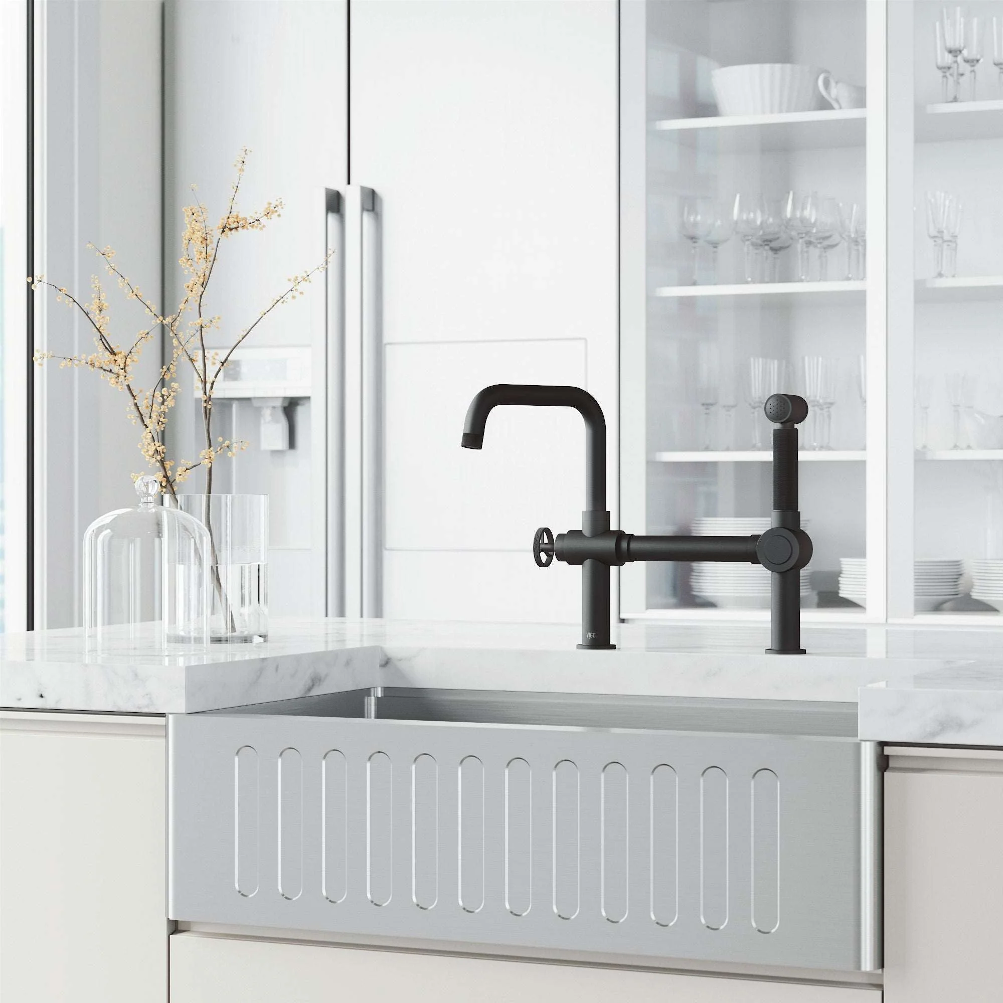 Cass Kitchen Faucet With Sprayer - Image 33